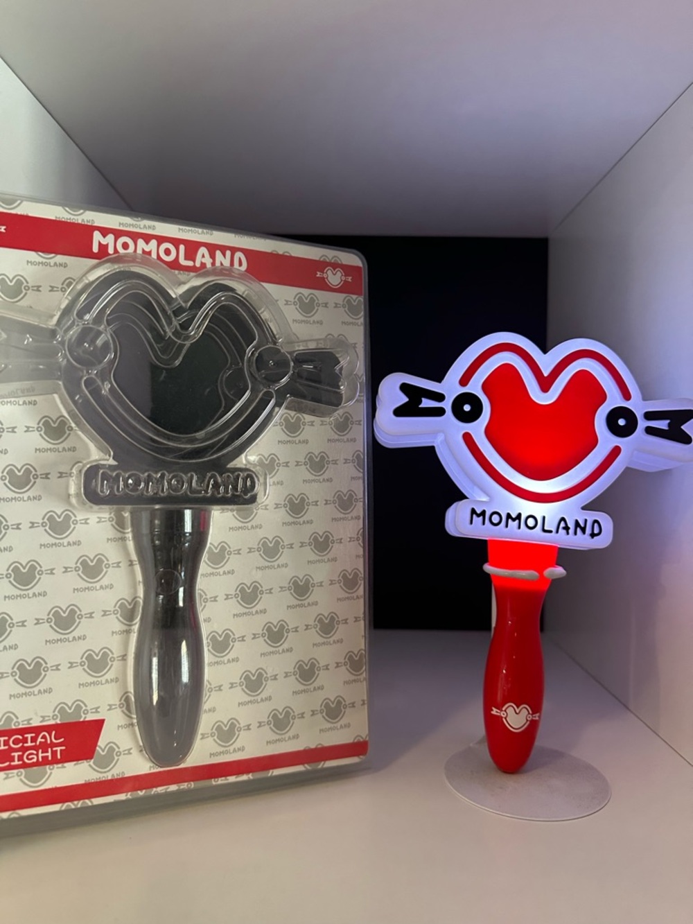 Momoland Offical Fan Signing in Japan Pen Light